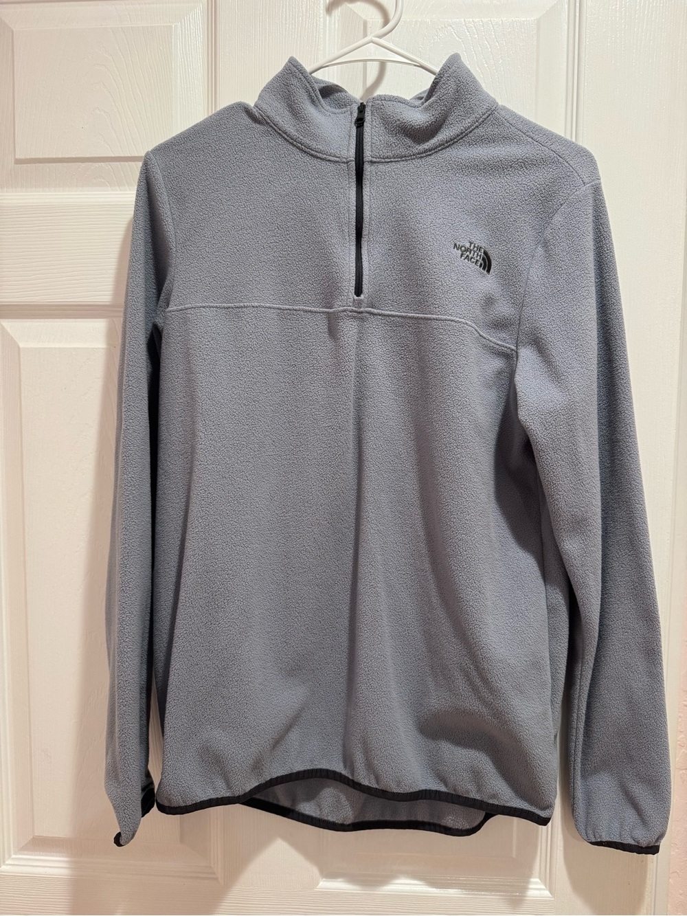 The North Face Light Gray Half-Zip Fleece Pullover - Medium